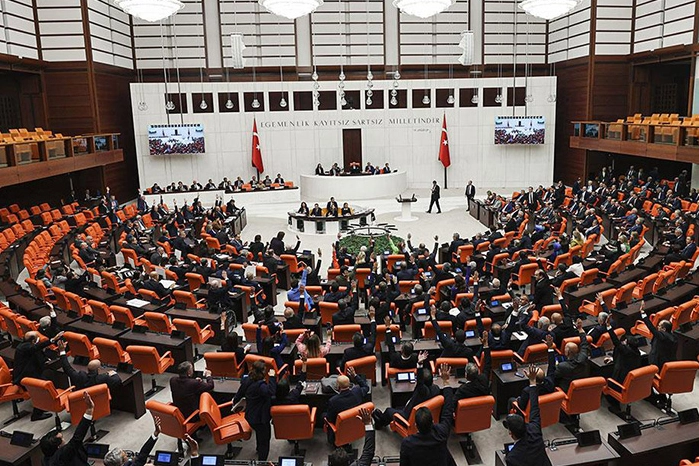TBMM'de o d&uuml;zenlemelerde 3 madde daha kabul edildi
