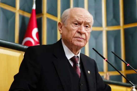 Bah&ccedil;eli&rsquo;den Erdoğan i&ccedil;in &uuml;&ccedil;&uuml;nc&uuml; d&ouml;nem mesajı: Y&uuml;r&uuml;tmede Erdoğan, yasamada MHP