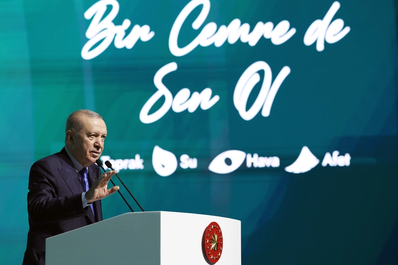 Cumhurbaşkanı Erdoğan; Hava, su ve toprak kirliliği &uuml;rk&uuml;t&uuml;c&uuml; boyutta