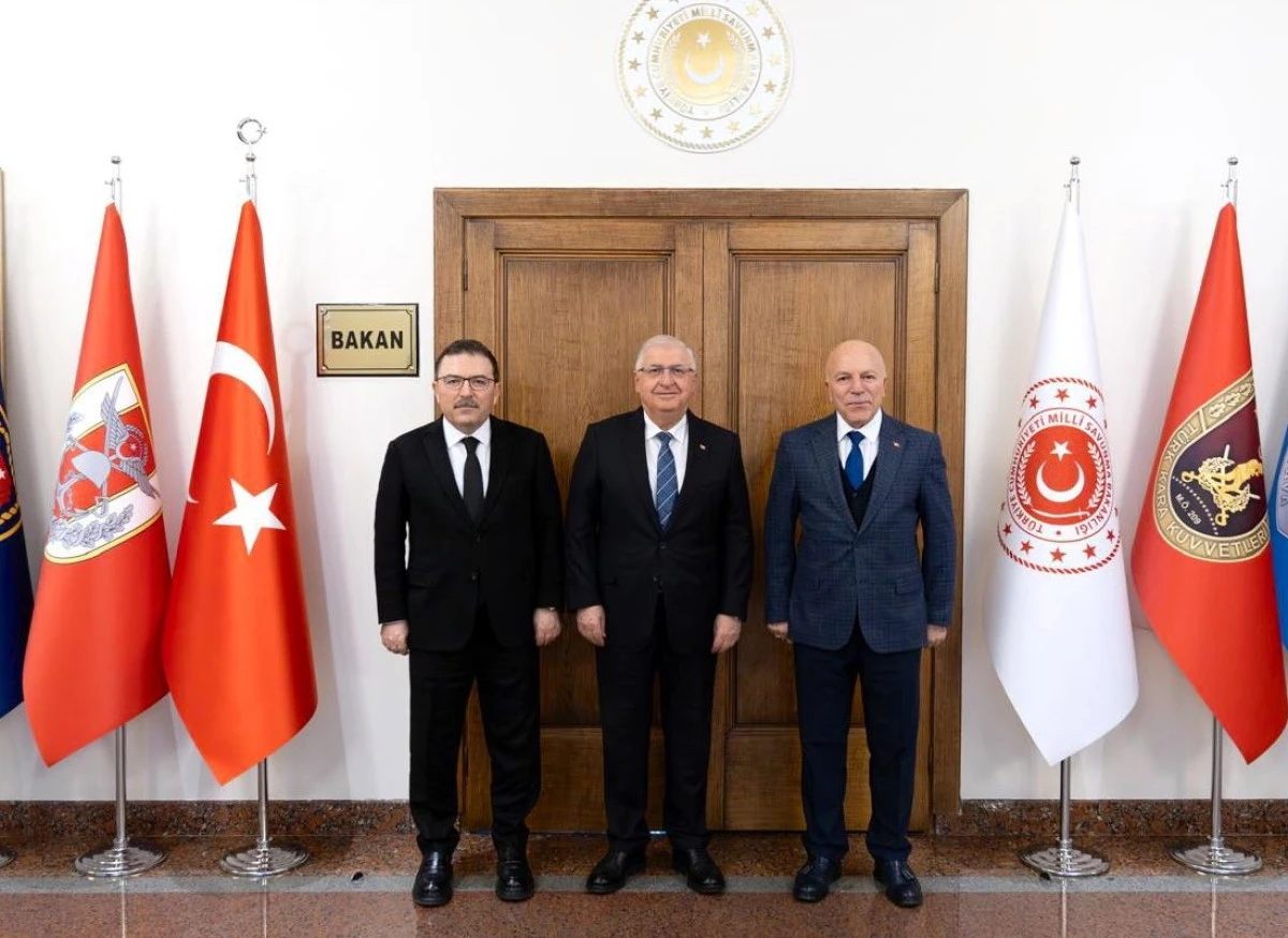 Altınok: "Bedelli Eğitim Merkezi , Erzurum&rsquo;un asker&icirc;, ekonomik ve stratejik g&uuml;c&uuml;ne g&uuml;&ccedil; katacak"