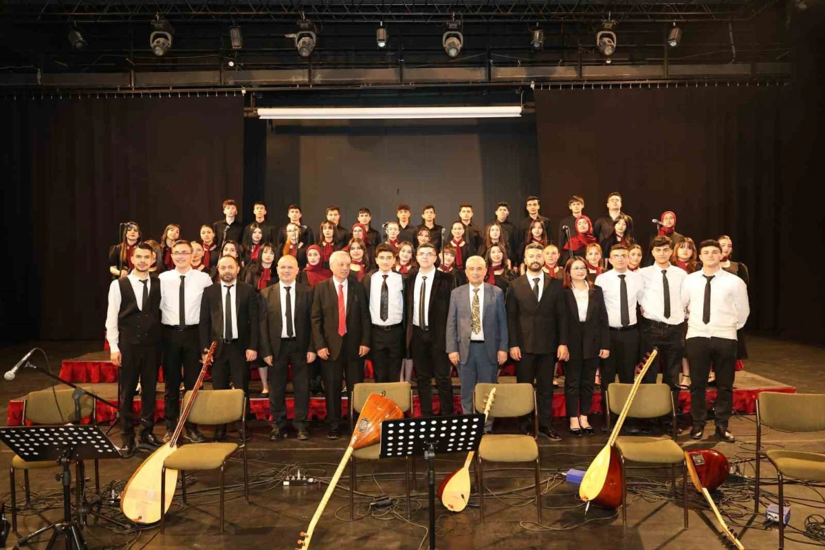 Anadolu&rsquo;nun &ouml;z&uuml;, g&uuml;zel sanatların s&ouml;z&uuml; Erzurum&rsquo;da yankılandı