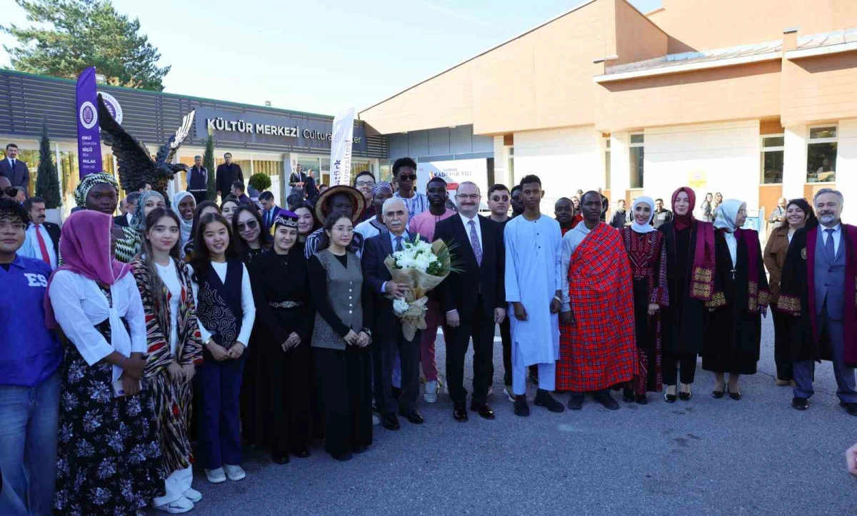 Atat&uuml;rk &Uuml;niversitesi 2026-2027 Akademik Yılı G&ouml;rkemli Bir T&ouml;renle Başladı