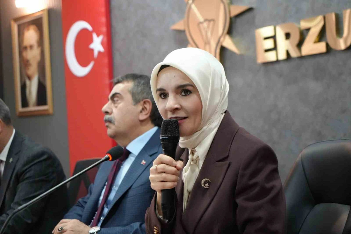 Bakan G&ouml;ktaş: "Biz hi&ccedil;bir zaman elimizi sahadan &ccedil;ekmedik, deprem turisti gibi oralara gitmiyoruz her zaman oradayız"