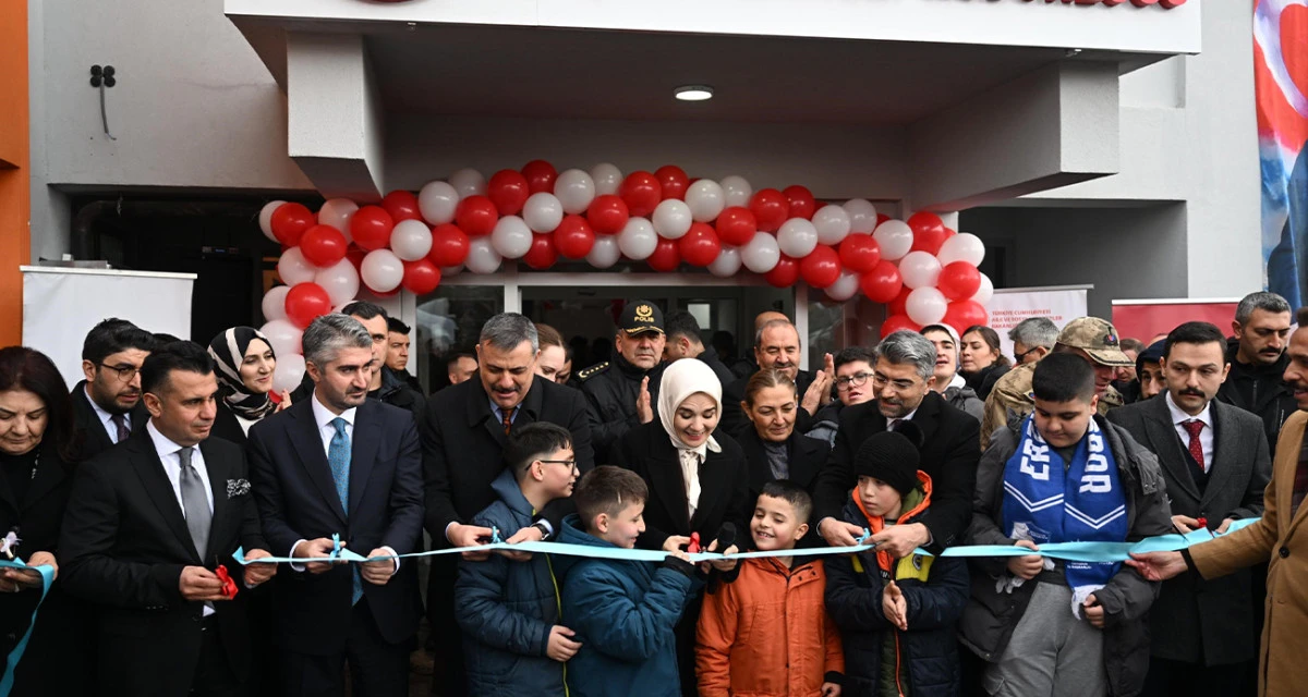 Bakan G&ouml;ktaş, Erzurum&rsquo;da Engelli Aktif Yaşam Merkezi&rsquo;ni a&ccedil;tı