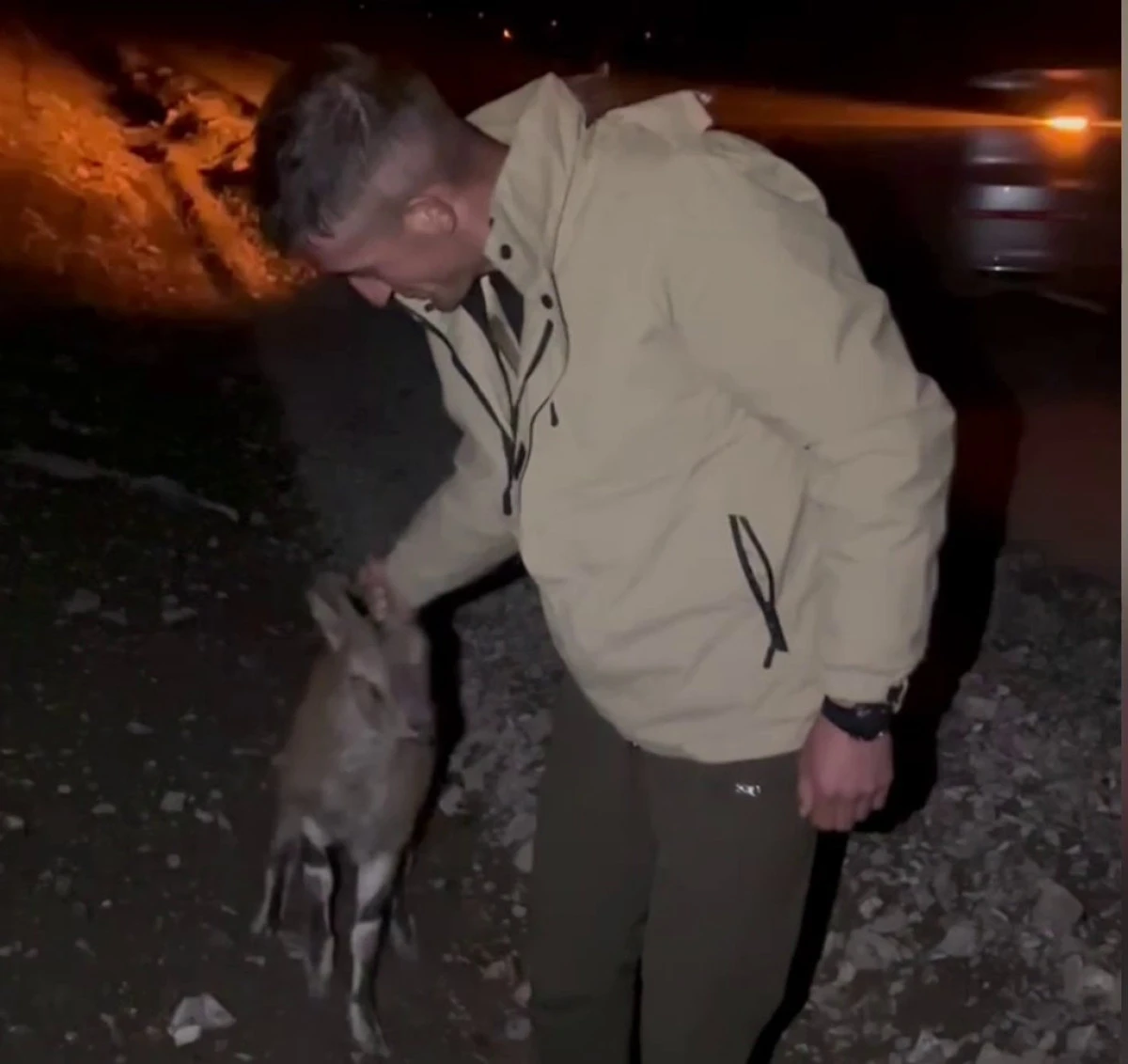 Duyarlı gençlerden örnek davranış