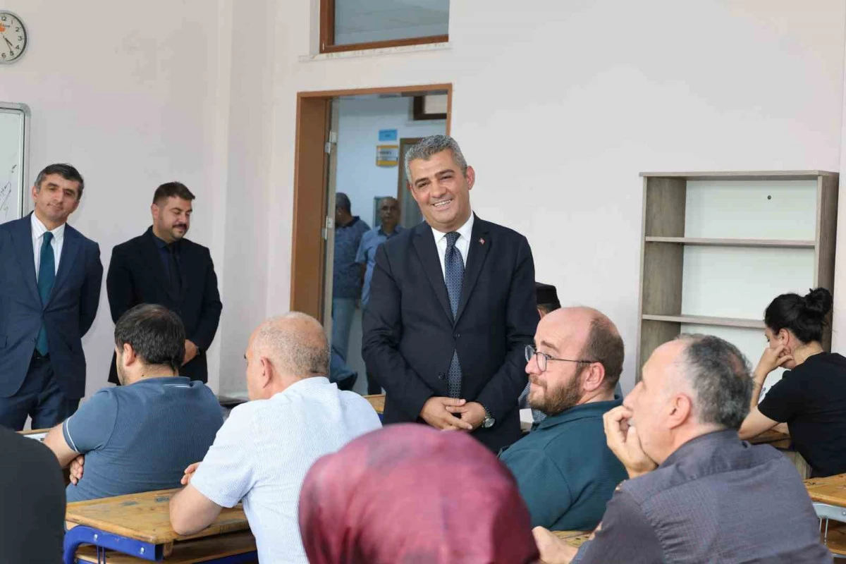 Eğitimde g&uuml;&ccedil;l&uuml; yarınlar, nitelikli y&ouml;neticilerle inşa ediliyor