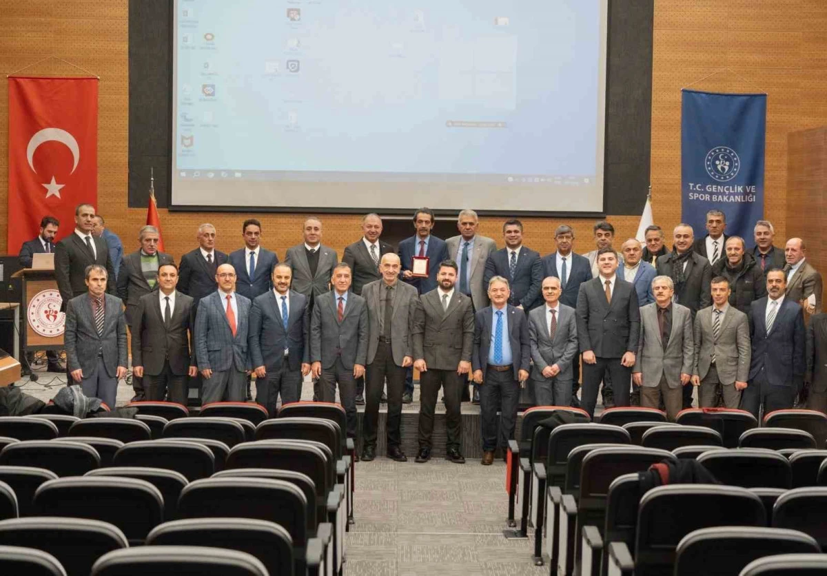 Erzurum GSİM&rsquo;in Vedat ağabeyi emekli oldu