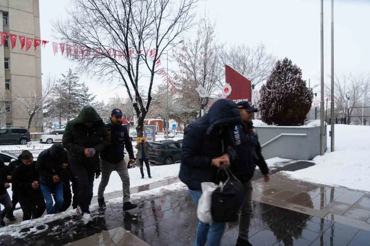 Erzurum merkezli siber operasyonda 56 tutuklama