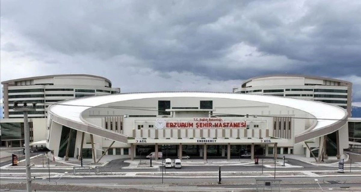 Erzurum Şehir Hastanesi&rsquo;nde akşam polikliniği ekim ayında da devam ediyor