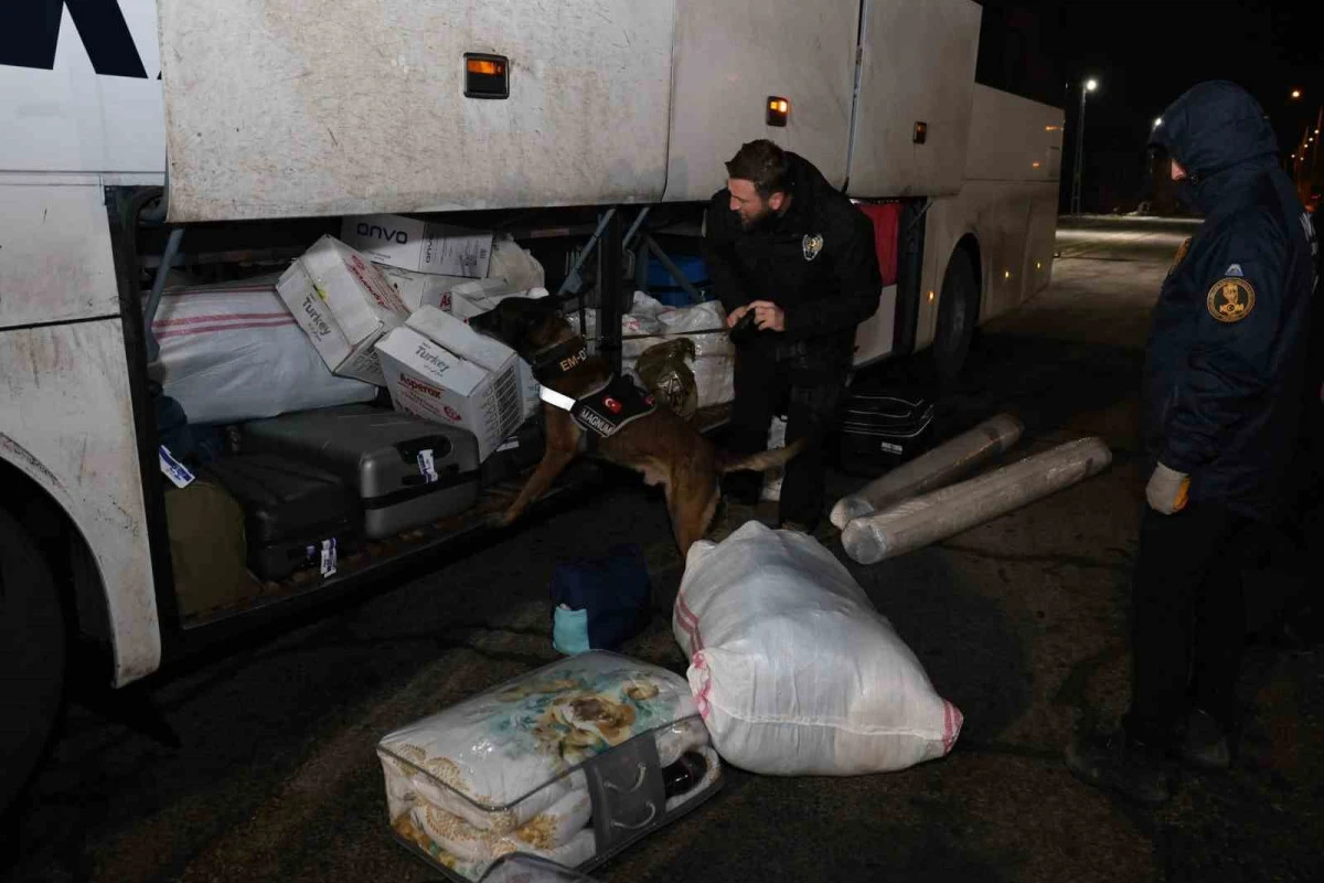 Erzurum&rsquo;da bir ayda 48 milyon TL değerinde uyuşturucu ele ge&ccedil;irildi