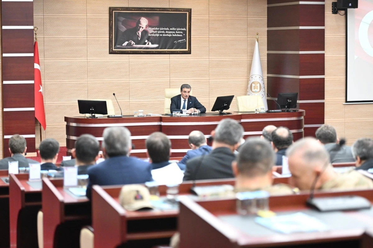 Erzurum&rsquo;da okul g&uuml;venliğine &lsquo;&ccedil;ok katmanlı&rsquo; takip