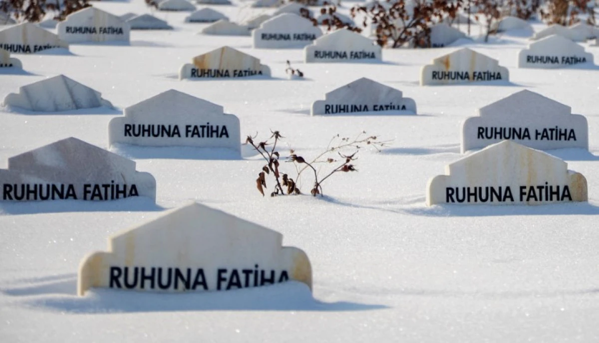 Erzurum&rsquo;da &ouml;l&uuml;m&uuml;n soğuk y&uuml;z&uuml;