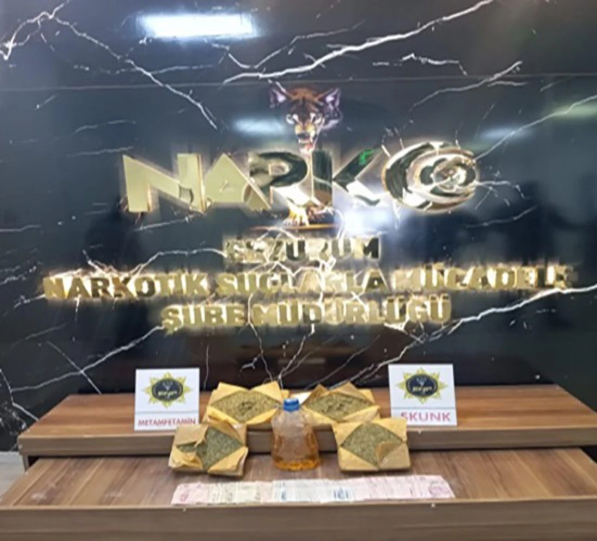 Erzurum&rsquo;da uyuşturucu operasyonunda 3 tutuklama