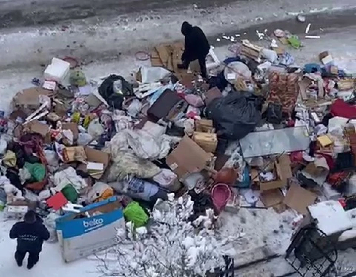 Evden tonlarca &ccedil;&ouml;p &ccedil;ıktı