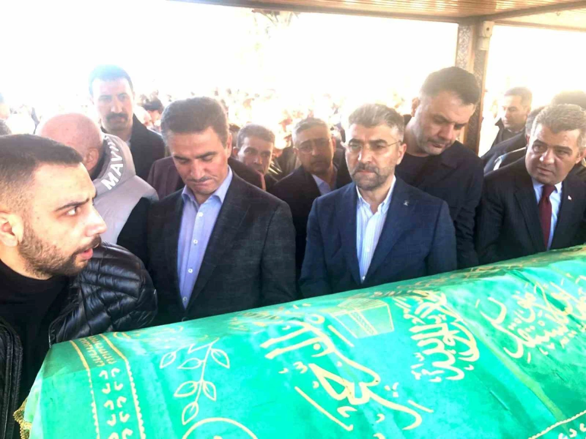 Fatih Kutlu &ouml;ğretmen son yolculuğuna uğurlandı