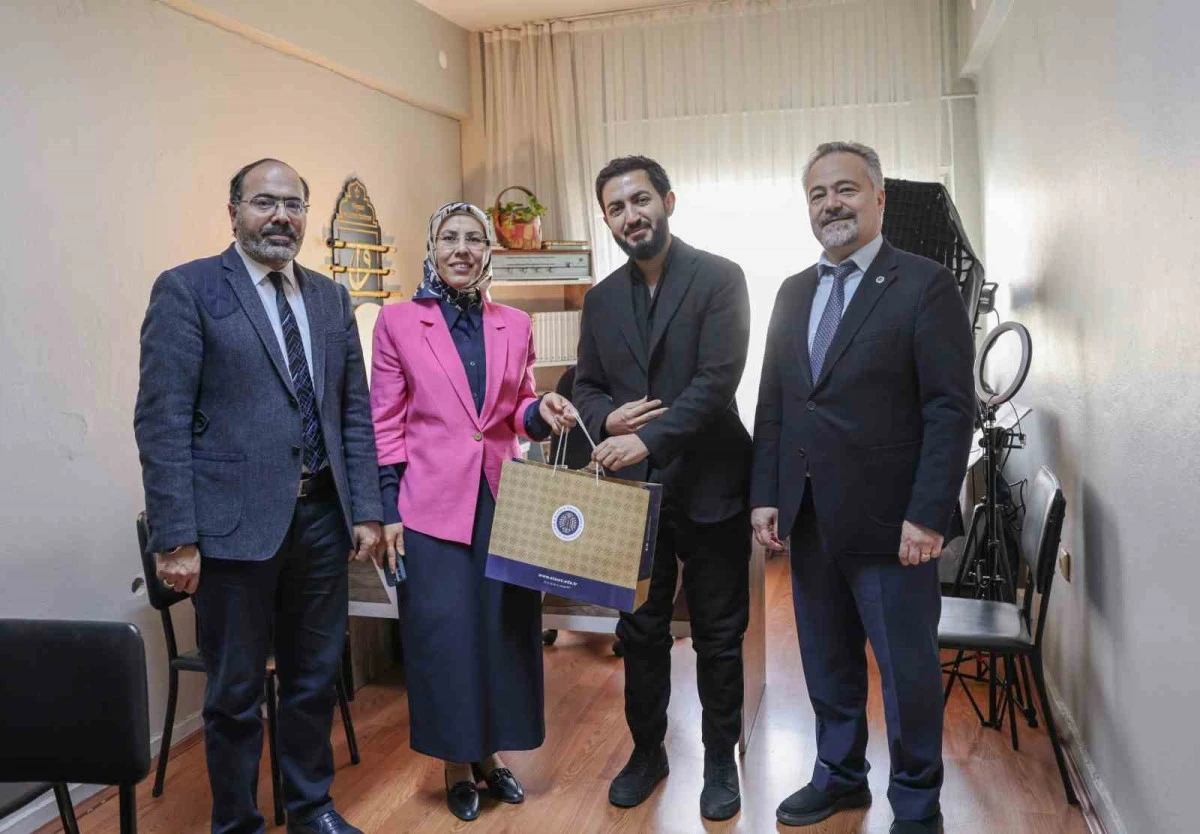 İlahiyat Fak&uuml;ltesinden T&Uuml;BİTAK ARDEB 3005 başarısı