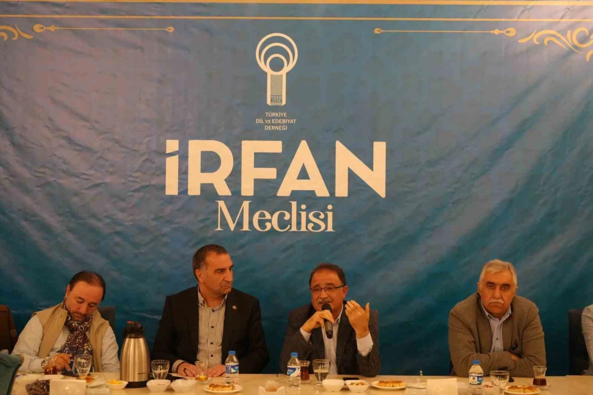 İrfan Meclisinde Doğu T&uuml;rkistan konuşuldu