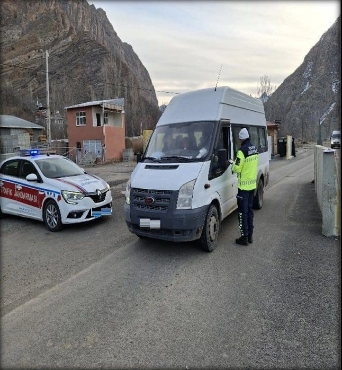 Jandarma 1 yılda 8 milyon 93 bin 942 şahsın kimlik sorgulamasını yaptı