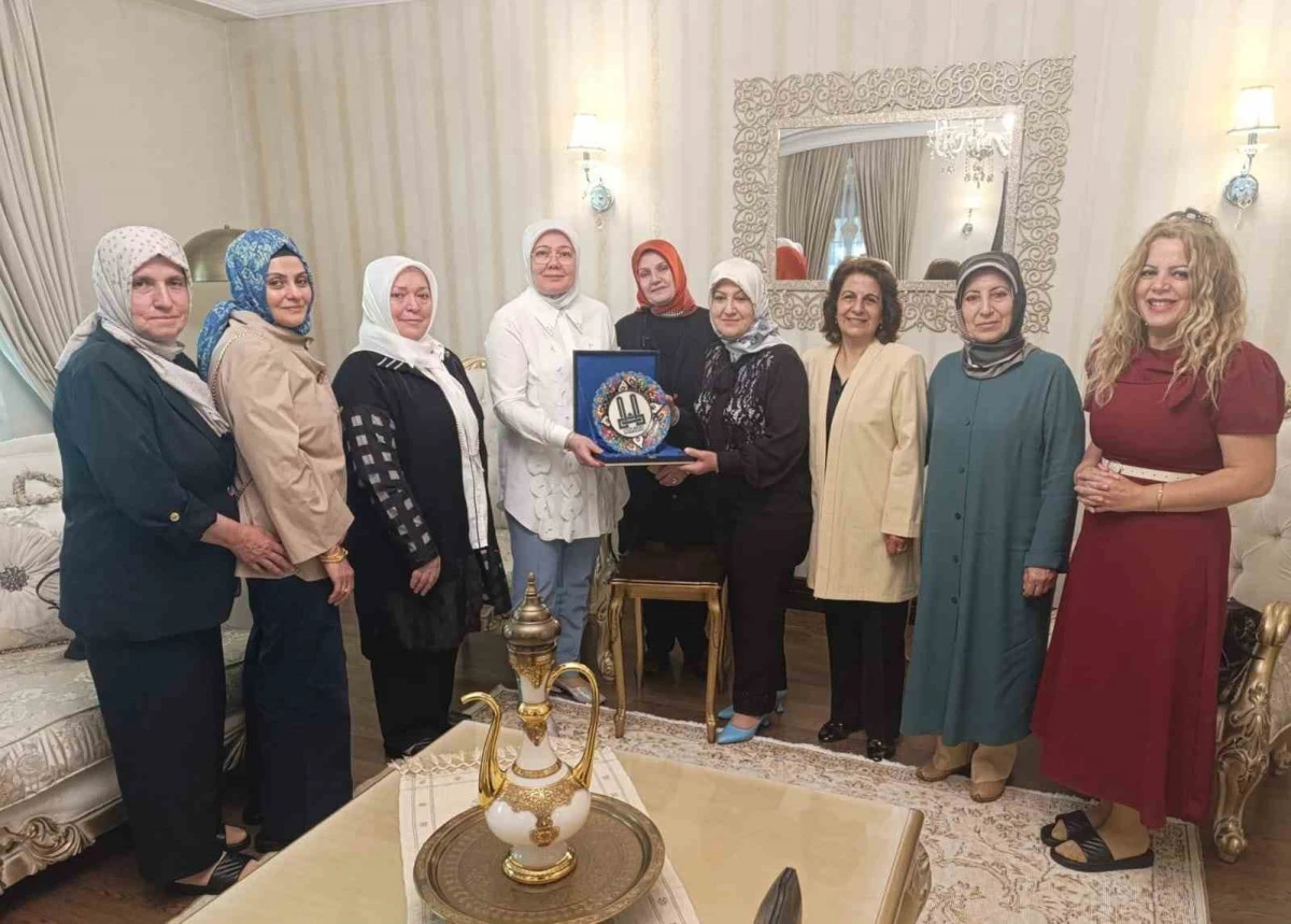 Kadın Meclisi&rsquo;nden aile ve toplum odaklı istişare
