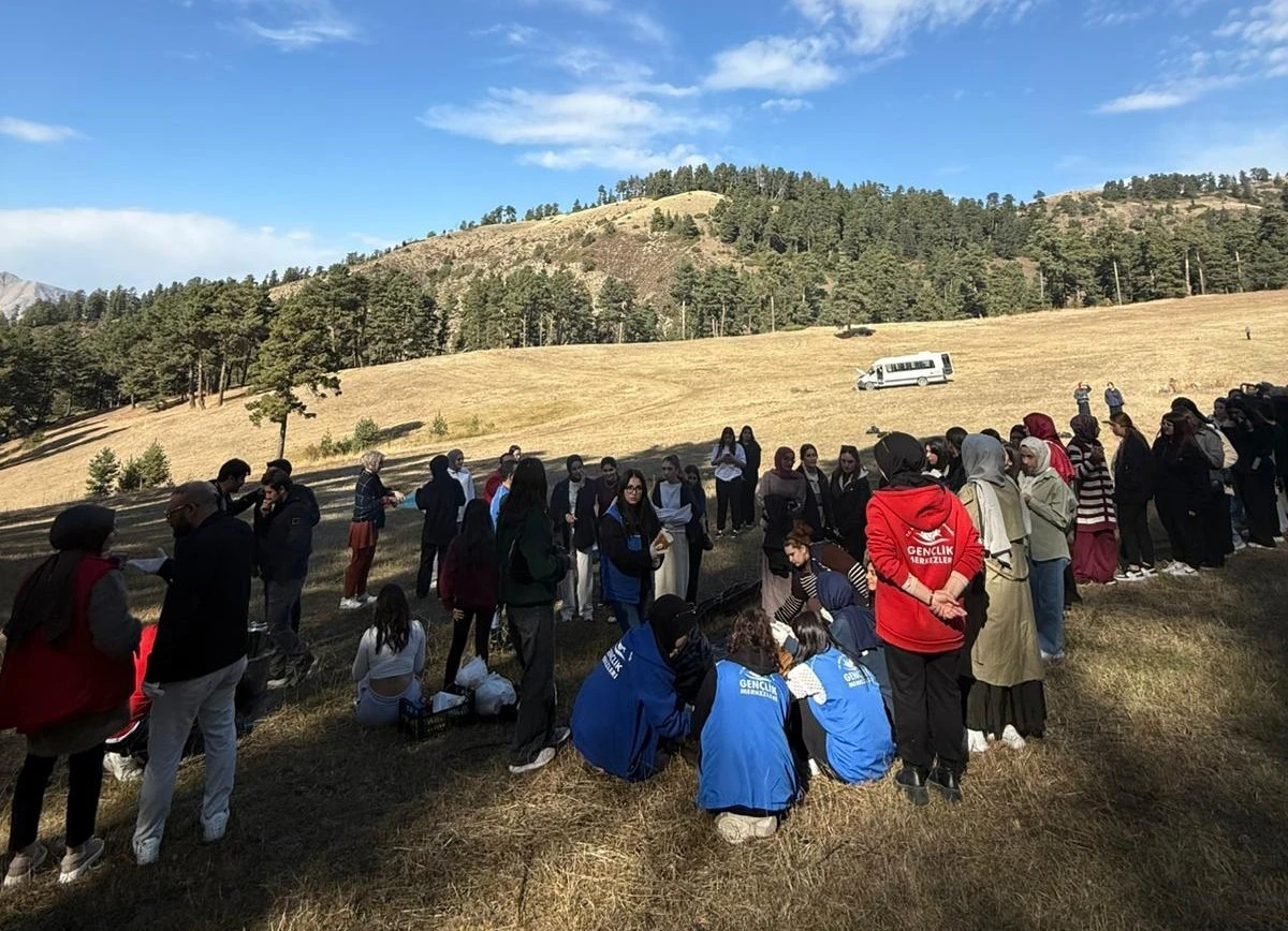 Öğrenciler doğa ile iç içe eğlendi