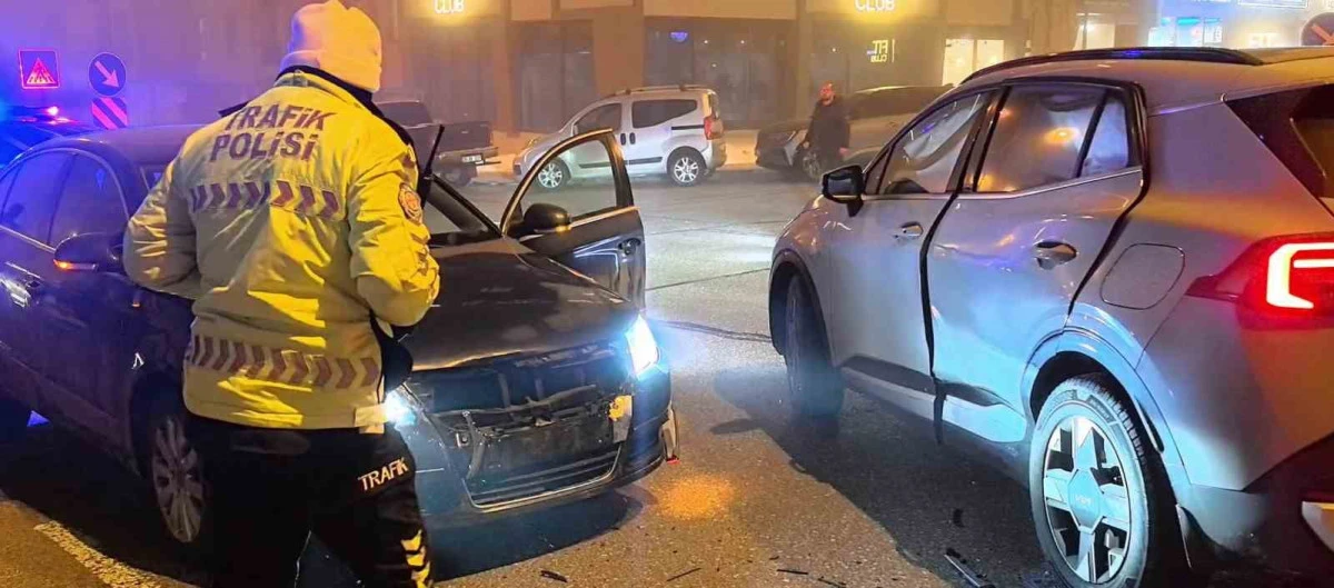 Paland&ouml;ken&rsquo;de trafik kazası: 1 yaralı