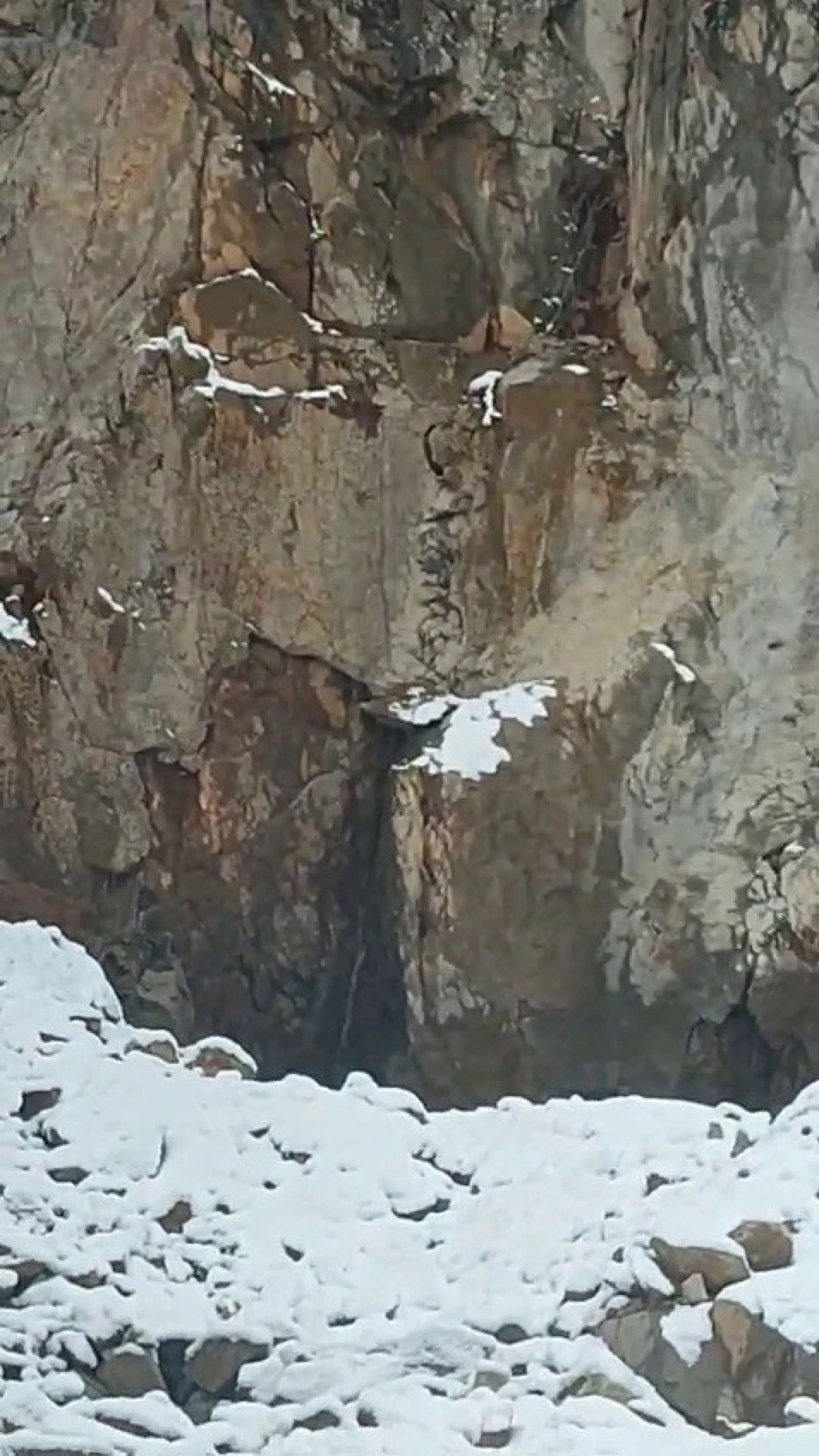 Su ka&ccedil;akları vatandaşları tedirgin ediyor