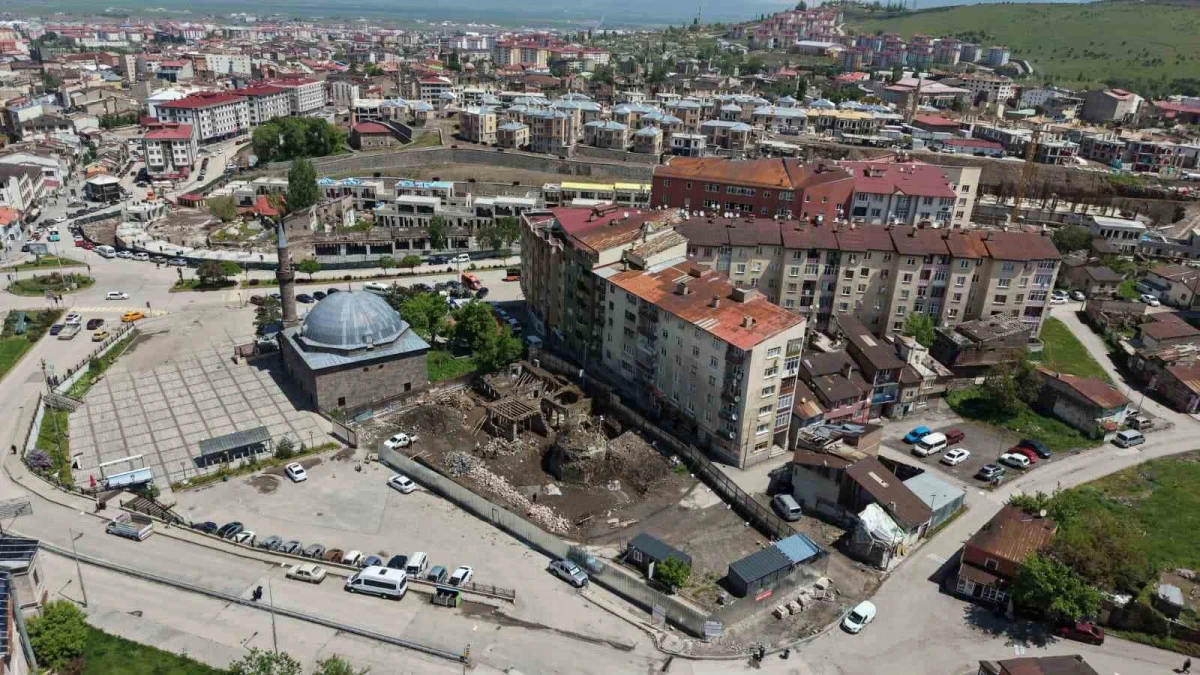 Tarihe ve geleceğe g&uuml;&ccedil;l&uuml; dokunuş