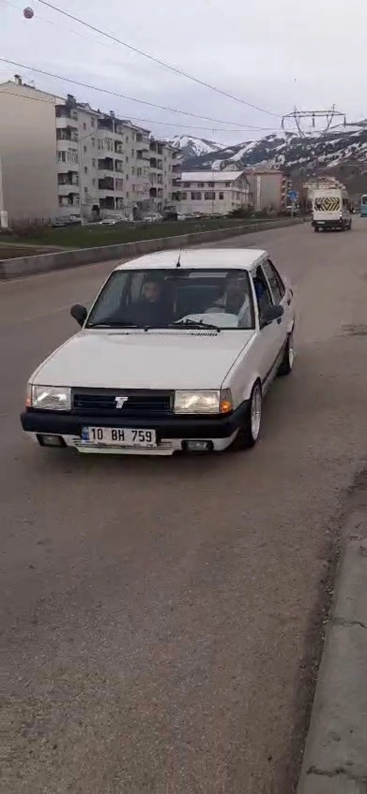 Ters y&ouml;nde ilerledi, pişkinliği tepki &ccedil;ekti