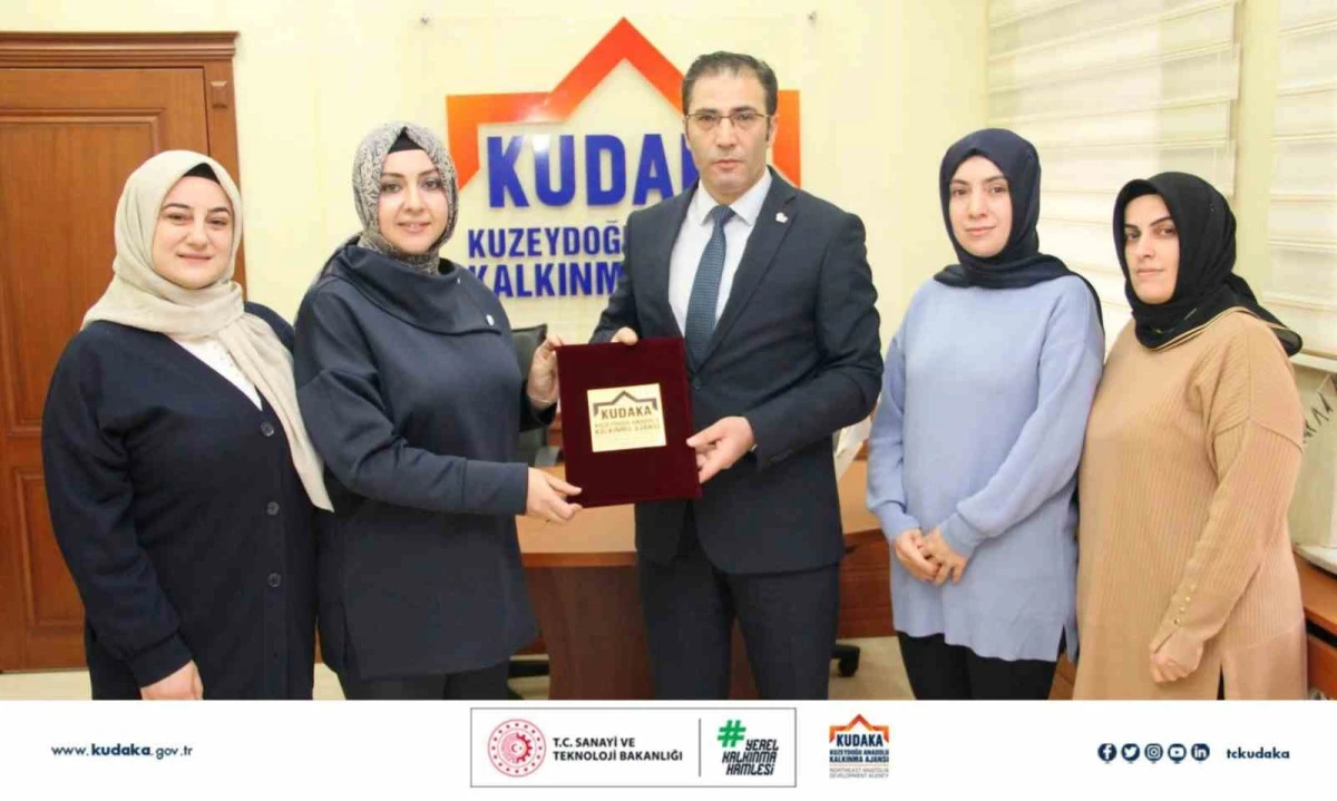 Tortum&rsquo;da kadın emeği yeşil d&ouml;n&uuml;ş&uuml;mle buluşuyor