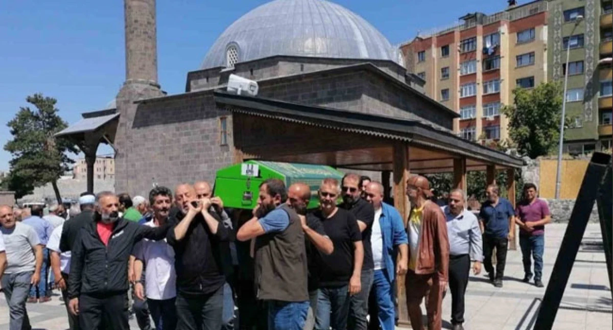 Türk Halk Müziği’nin usta sesi Bahattin Karakoç’a son veda