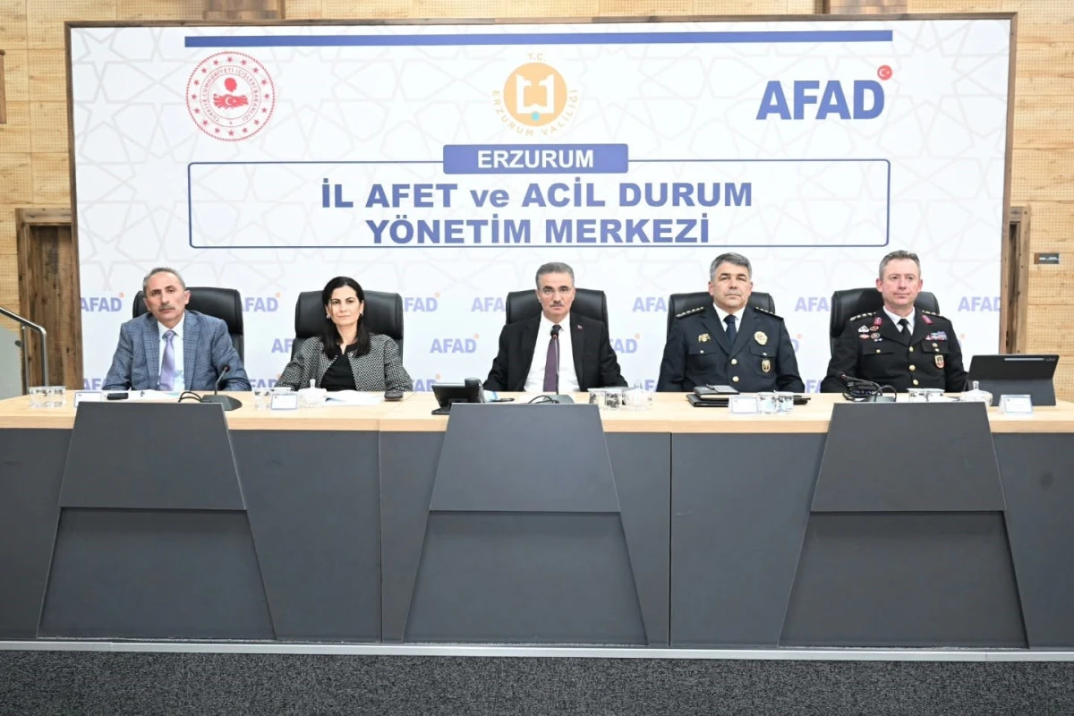 Vali Baruş&rsquo;tan sahipsiz sokak hayvanları i&ccedil;in &lsquo;Zamanında M&uuml;dahale&rsquo; vurgusu